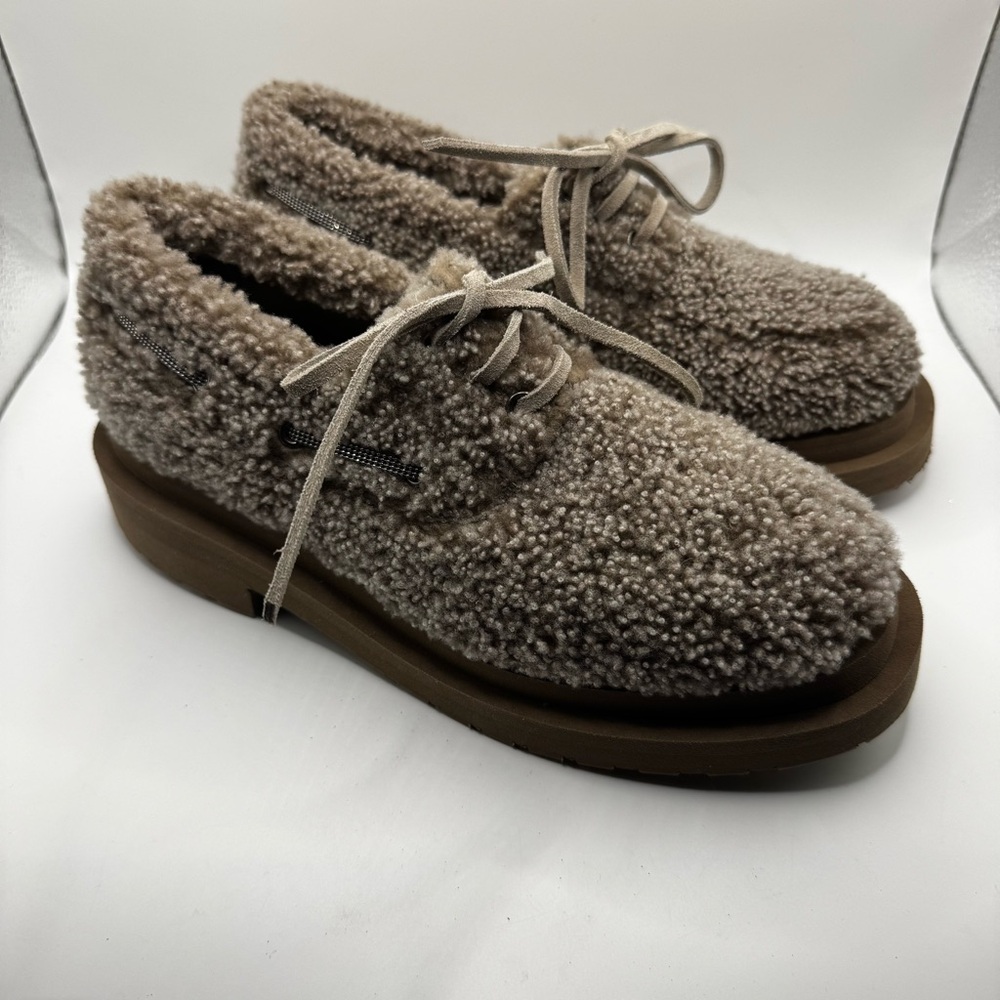BRUNELLO CUCINELLI
Shearling Monili Lace-up Boat Shoes In Neutrals